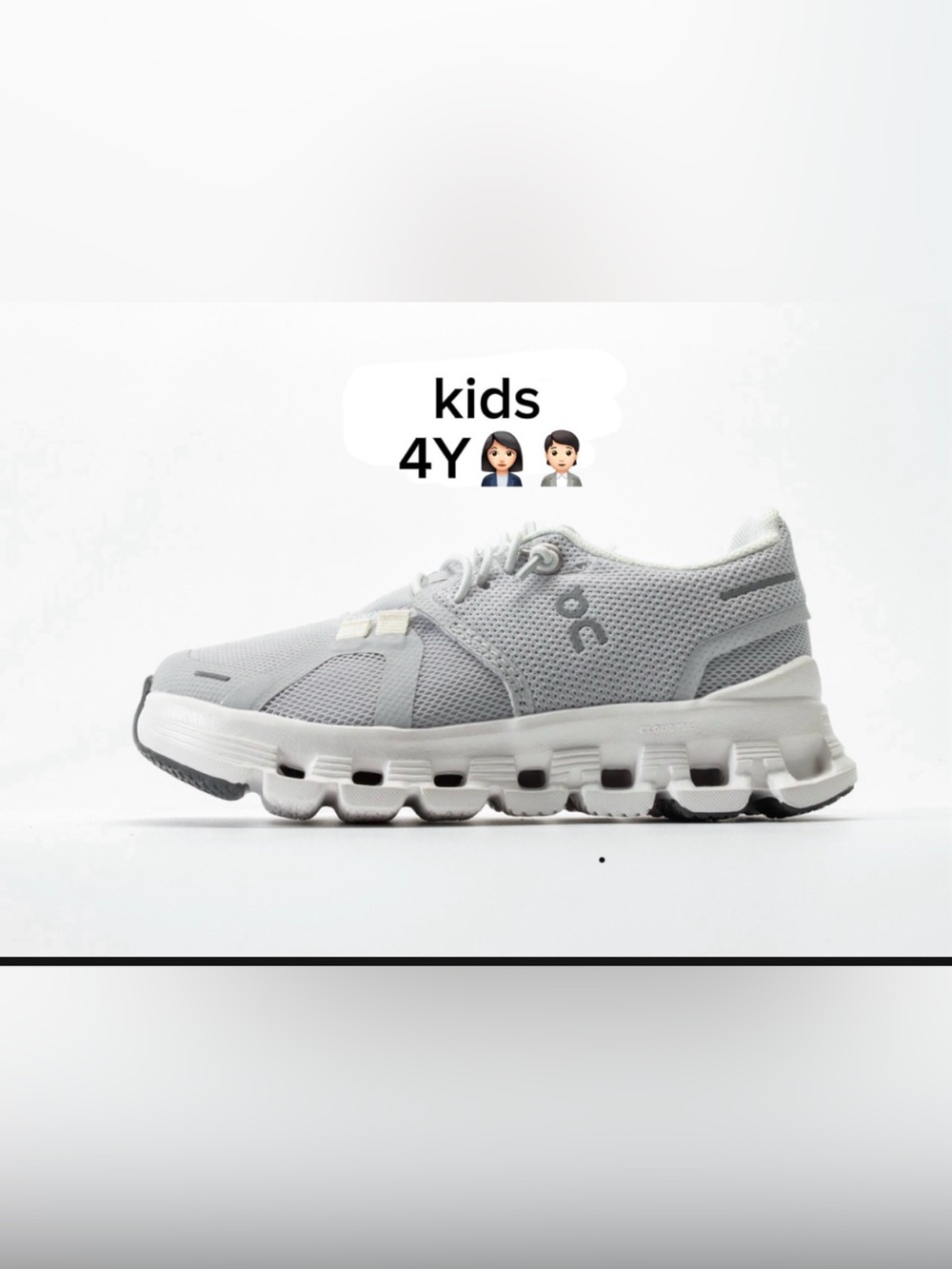 On Running Cloud 6 Kids Lightweight
Mesh Sneaker - Light Gray& white (SIZE 4Y)